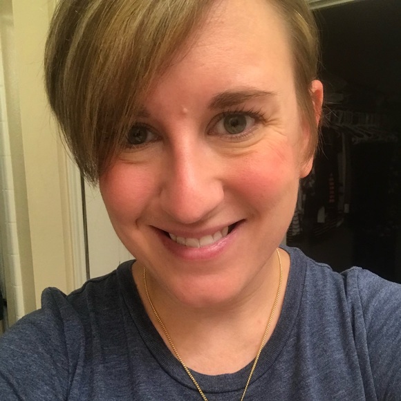 Meet your Posher, Megan - Picture 2 of 2